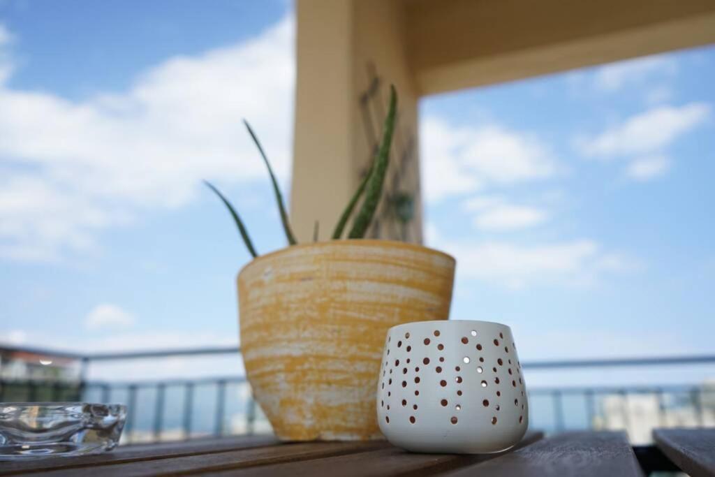 Γ3 - The Weekend Getaway One Apartment Aigio Exterior photo